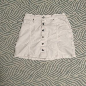 AERIE WHITE JEAN SKIRT